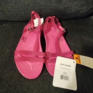 Crocs Fuchsia Sexi Sandal Size W8. Strapped. Comfortable. NWT